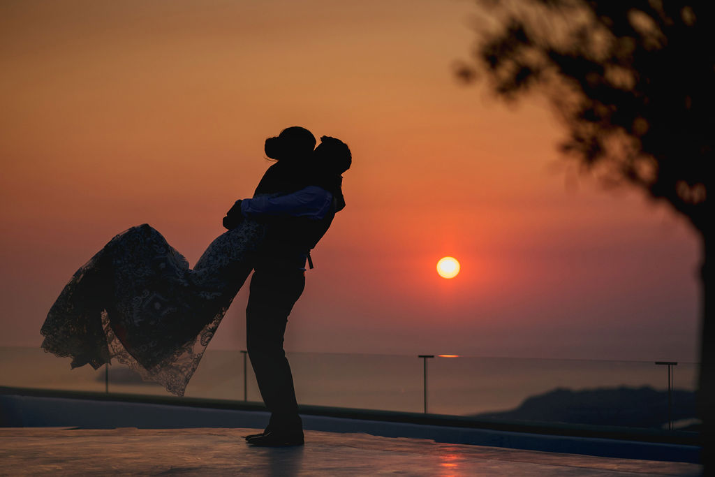 Book your wedding day in Santorini Gem Wedding Venue